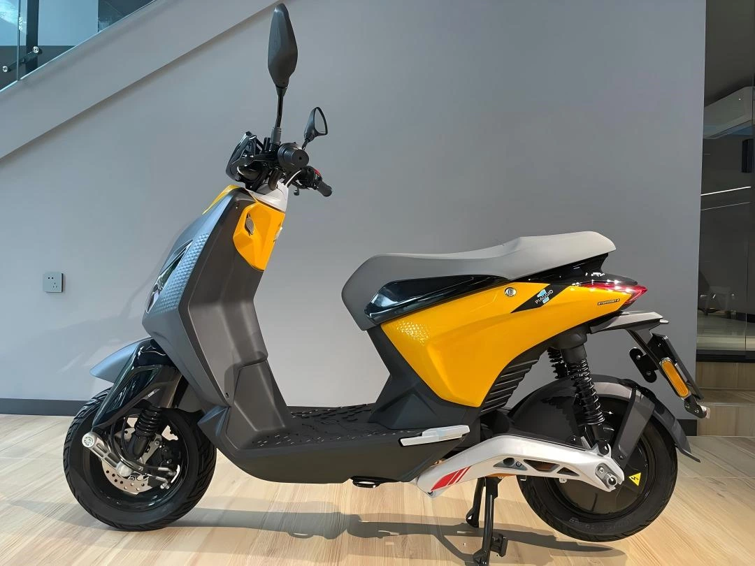 OEM vs ODM Electric Moped: Which Partnership Model Fits Your Brand?